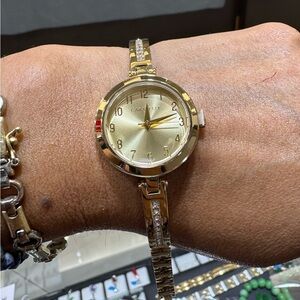 CARAVELLE CLASSIC DRESS LADIES WATCH STAINLESS STEEL- NEW